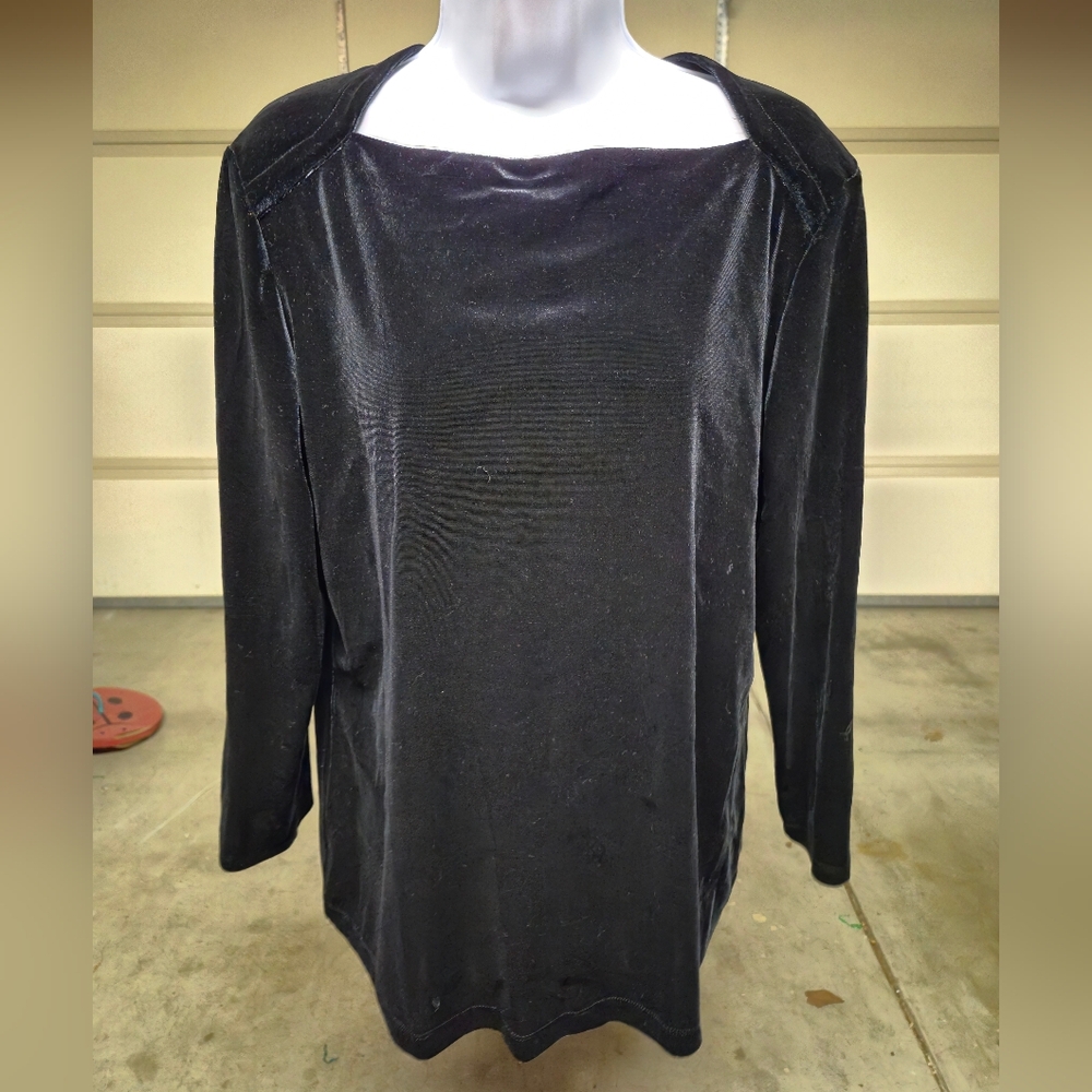 Anne‎ Klein Black Velvet Garment⚠️⬇️